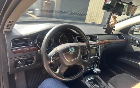Skoda Superb III рестайлинг, 2011 год, 1 100 000 рублей, 9 фотография