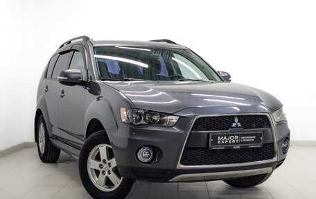 Mitsubishi Outlander III рестайлинг 3, 2011 год, 1 100 000 рублей, 3 фотография
