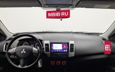 Mitsubishi Outlander III рестайлинг 3, 2011 год, 1 100 000 рублей, 14 фотография