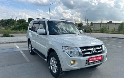 Mitsubishi Pajero IV, 2013 год, 2 690 000 рублей, 1 фотография