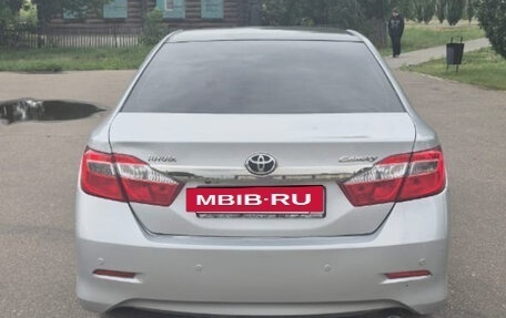 Toyota Camry, 2012 год, 1 690 000 рублей, 2 фотография