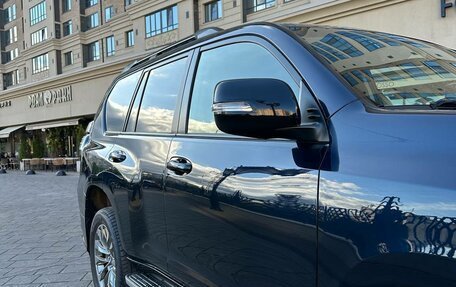 Toyota Land Cruiser Prado 150 рестайлинг 2, 2021 год, 5 700 000 рублей, 10 фотография