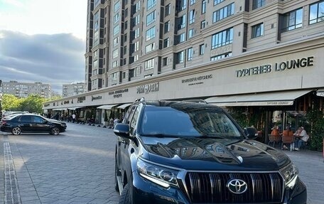 Toyota Land Cruiser Prado 150 рестайлинг 2, 2021 год, 5 700 000 рублей, 6 фотография