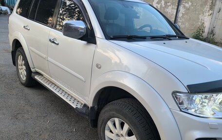 Mitsubishi Pajero Sport II рестайлинг, 2013 год, 1 750 000 рублей, 2 фотография