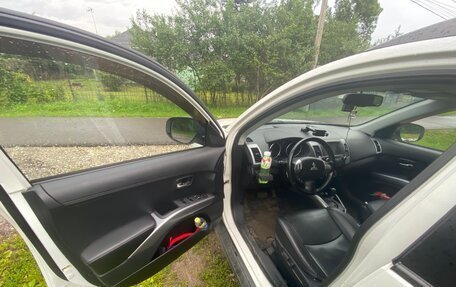 Mitsubishi Outlander III рестайлинг 3, 2012 год, 1 700 000 рублей, 7 фотография