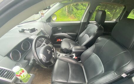 Mitsubishi Outlander III рестайлинг 3, 2012 год, 1 700 000 рублей, 6 фотография