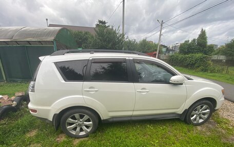 Mitsubishi Outlander III рестайлинг 3, 2012 год, 1 700 000 рублей, 12 фотография