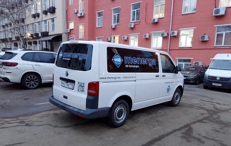 Volkswagen Caravelle T5, 2013 год, 2 000 000 рублей, 2 фотография