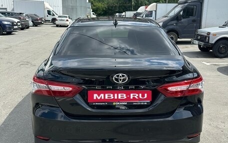 Toyota Camry, 2019 год, 3 200 000 рублей, 4 фотография