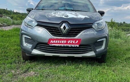 Renault Kaptur I рестайлинг, 2018 год, 1 750 000 рублей, 2 фотография
