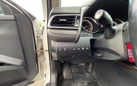 Toyota Camry, 2018 год, 1 890 000 рублей, 16 фотография