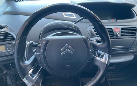 Citroen C4 Picasso II рестайлинг, 2010 год, 630 000 рублей, 13 фотография
