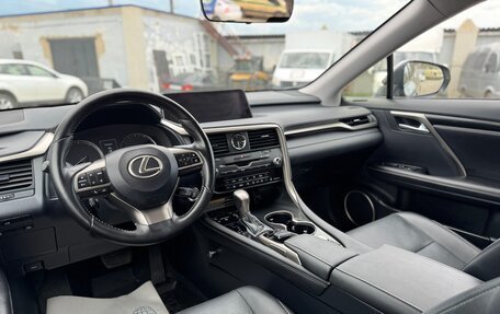 Lexus RX IV рестайлинг, 2018 год, 4 800 000 рублей, 20 фотография
