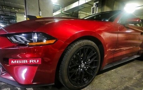 Ford Mustang VI рестайлинг, 2019 год, 3 300 000 рублей, 3 фотография