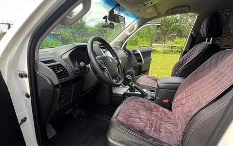 Toyota Land Cruiser Prado 150 рестайлинг 2, 2018 год, 4 475 000 рублей, 12 фотография
