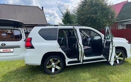Toyota Land Cruiser Prado 150 рестайлинг 2, 2018 год, 4 475 000 рублей, 10 фотография