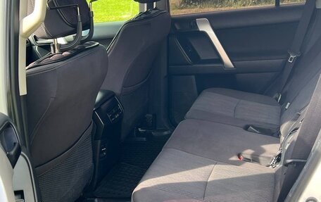 Toyota Land Cruiser Prado 150 рестайлинг 2, 2018 год, 4 475 000 рублей, 13 фотография