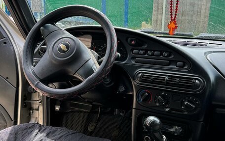 Chevrolet Niva I рестайлинг, 2016 год, 750 000 рублей, 5 фотография
