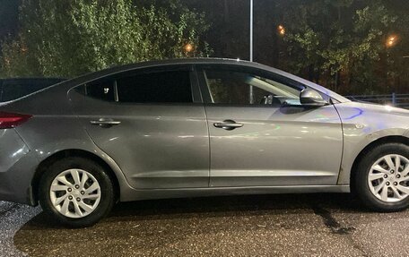 Hyundai Elantra VI рестайлинг, 2017 год, 775 000 рублей, 11 фотография