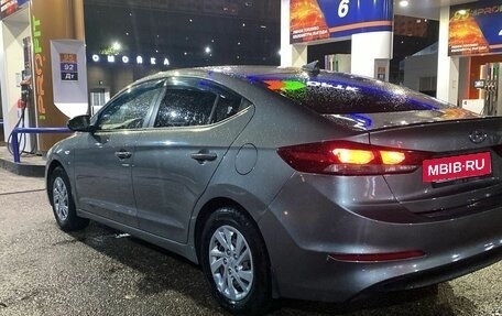 Hyundai Elantra VI рестайлинг, 2017 год, 775 000 рублей, 2 фотография