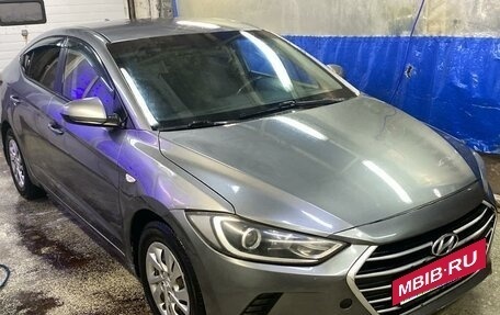 Hyundai Elantra VI рестайлинг, 2017 год, 775 000 рублей, 10 фотография