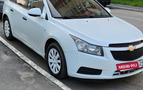 Chevrolet Cruze II, 2011 год, 650 000 рублей, 6 фотография