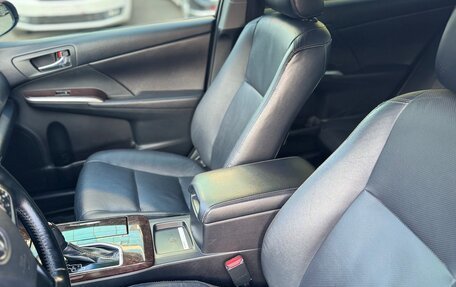 Toyota Camry, 2017 год, 2 450 000 рублей, 13 фотография