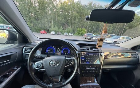 Toyota Camry, 2017 год, 2 450 000 рублей, 14 фотография