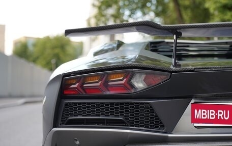 Lamborghini Aventador I рестайлинг, 2018 год, 34 900 000 рублей, 8 фотография