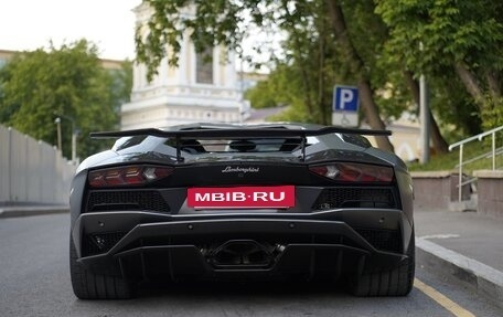 Lamborghini Aventador I рестайлинг, 2018 год, 34 900 000 рублей, 7 фотография