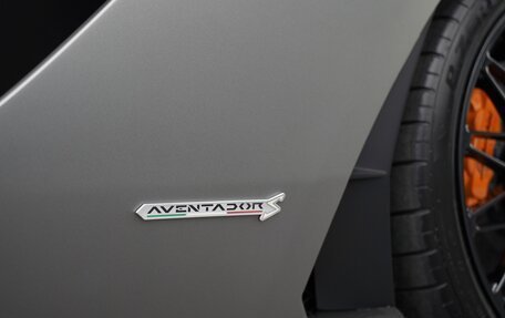 Lamborghini Aventador I рестайлинг, 2018 год, 34 900 000 рублей, 13 фотография