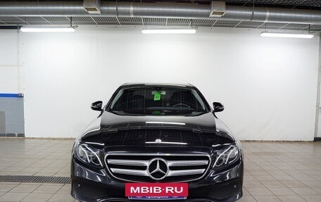 Mercedes-Benz E-Класс, 2016 год, 1 950 000 рублей, 6 фотография