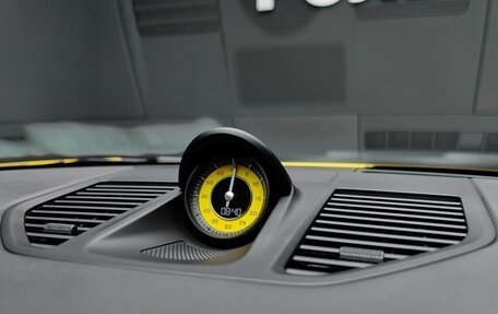 Porsche 911, 2023 год, 31 900 000 рублей, 38 фотография