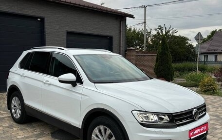 Volkswagen Tiguan II, 2017 год, 2 650 000 рублей, 3 фотография