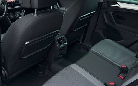 Volkswagen Tiguan II, 2017 год, 2 650 000 рублей, 14 фотография