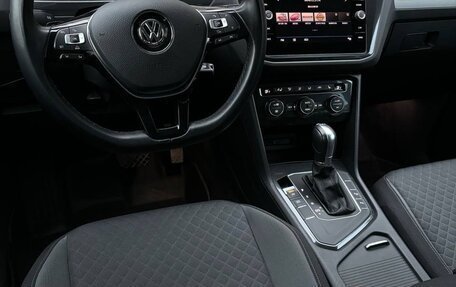 Volkswagen Tiguan II, 2017 год, 2 650 000 рублей, 13 фотография