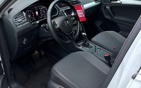 Volkswagen Tiguan II, 2017 год, 2 650 000 рублей, 12 фотография