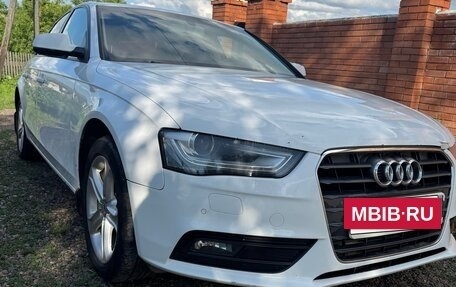 Audi A4, 2012 год, 1 099 000 рублей, 4 фотография