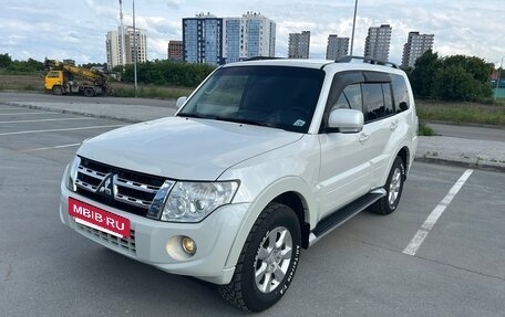 Mitsubishi Pajero IV, 2013 год, 2 690 000 рублей, 4 фотография