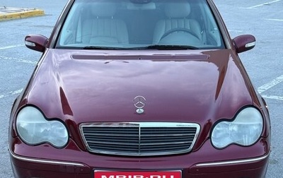 Mercedes-Benz C-Класс, 2004 год, 540 000 рублей, 1 фотография