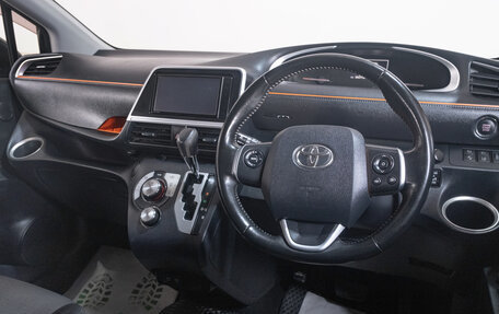 Toyota Sienta II, 2019 год, 1 599 000 рублей, 8 фотография