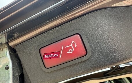 Mercedes-Benz V-Класс, 2017 год, 4 400 000 рублей, 26 фотография