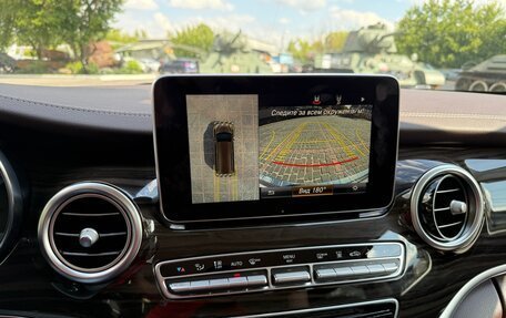 Mercedes-Benz V-Класс, 2017 год, 4 400 000 рублей, 40 фотография