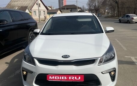 KIA Rio IV, 2020 год, 1 450 000 рублей, 2 фотография