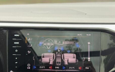 Volkswagen Touran III, 2021 год, 2 129 900 рублей, 14 фотография
