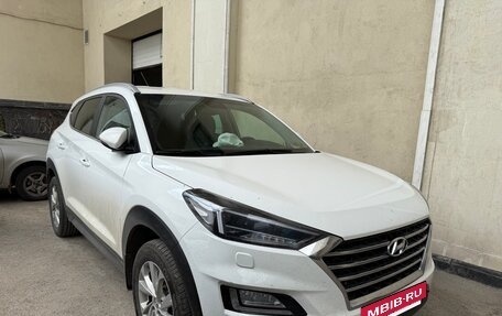Hyundai Tucson III, 2019 год, 2 350 000 рублей, 2 фотография