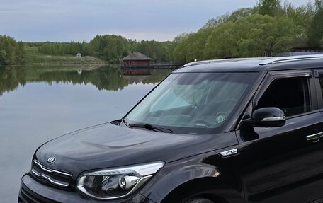 KIA Soul II рестайлинг, 2017 год, 1 650 000 рублей, 2 фотография