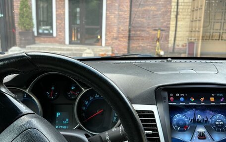 Chevrolet Cruze II, 2011 год, 890 000 рублей, 10 фотография