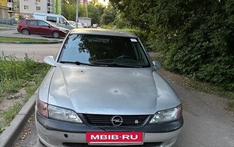 Opel Vectra B рестайлинг, 1996 год, 150 000 рублей, 4 фотография