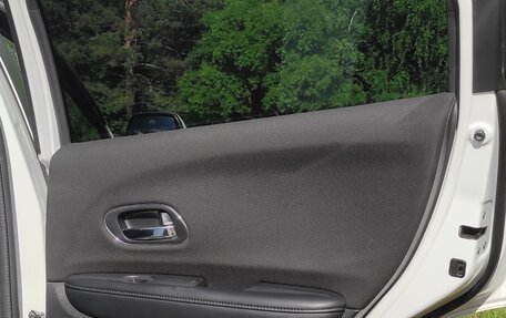 Honda Vezel, 2014 год, 1 150 000 рублей, 26 фотография